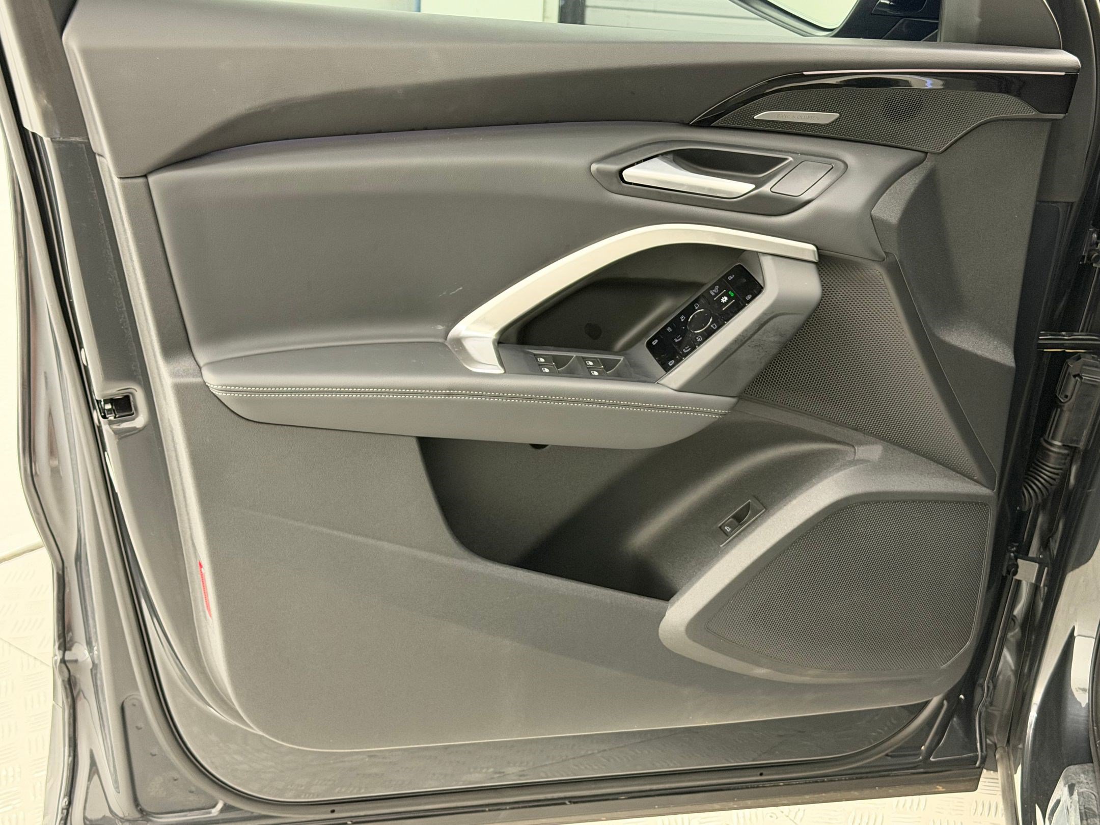 Certified 2025 Audi Q5 Premium AWD/4WD image 13