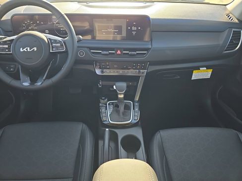 New 2026 Kia Seltos EX AWD/4WD image 15