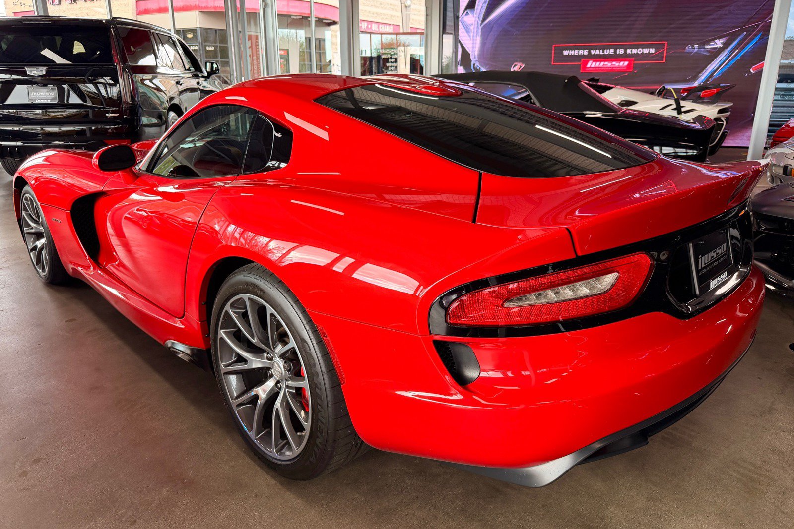 Used 2013 SRT Viper GTS w/ GTS Laguna Interior Pkg RWD image 5