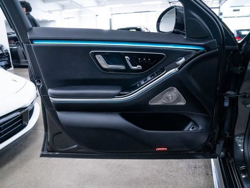 Used 2023 Mercedes-Benz S 580e 4MATIC Sedan w/ AMG Line image 20