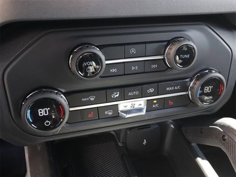 New 2025 Ford Bronco Big Bend w/ Black Diamond Package image 21