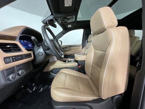 Used 2023 Chevrolet Tahoe Premier image 16