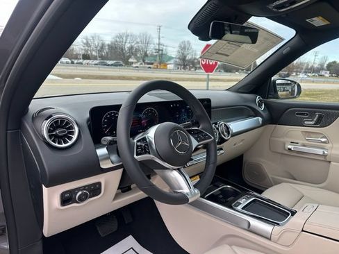 New 2026 Mercedes-Benz GLB 250 4MATIC image 17