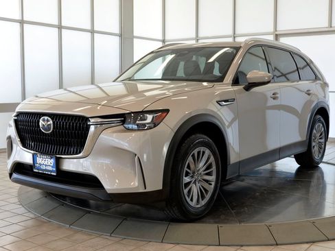 Certified 2024 MAZDA CX-90 Plug-In Hybrid w/ Preferred AWD/4WD image 4