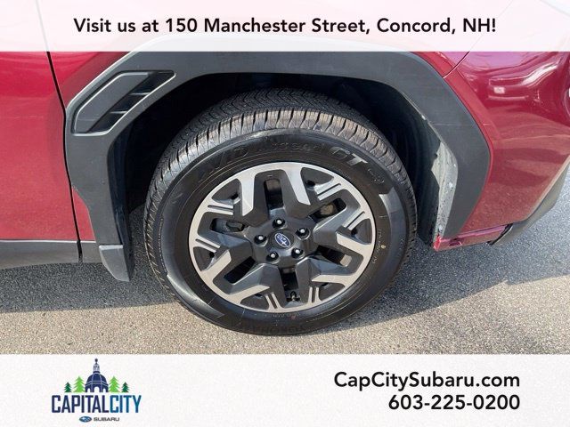 Used 2025 Subaru Forester AWD/4WD image 7
