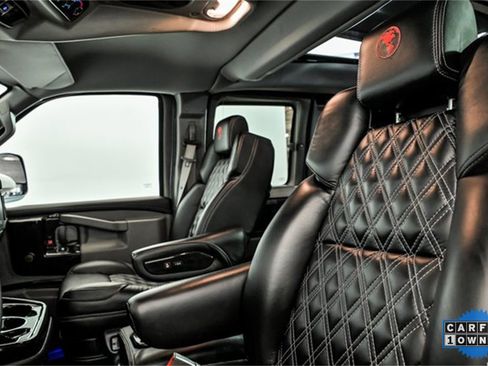 Used 2025 GMC Savana 2500 Extended w/ Driver Convenience Package image 16