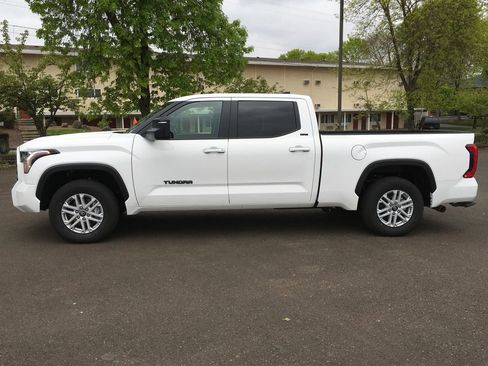 New 2026 Toyota Tundra SR5 w/ SR5 Premium Package AWD/4WD image 3