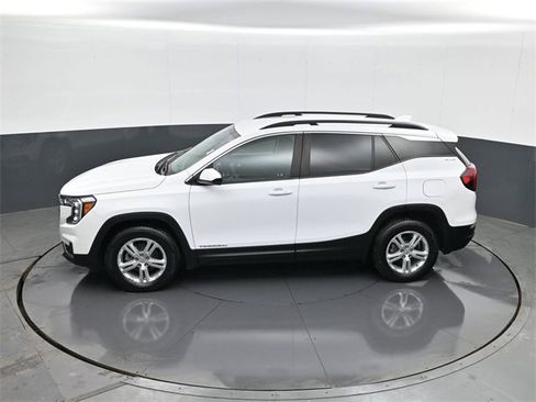 Used 2022 GMC Terrain SLE w/ Driver Convenience Package image 20