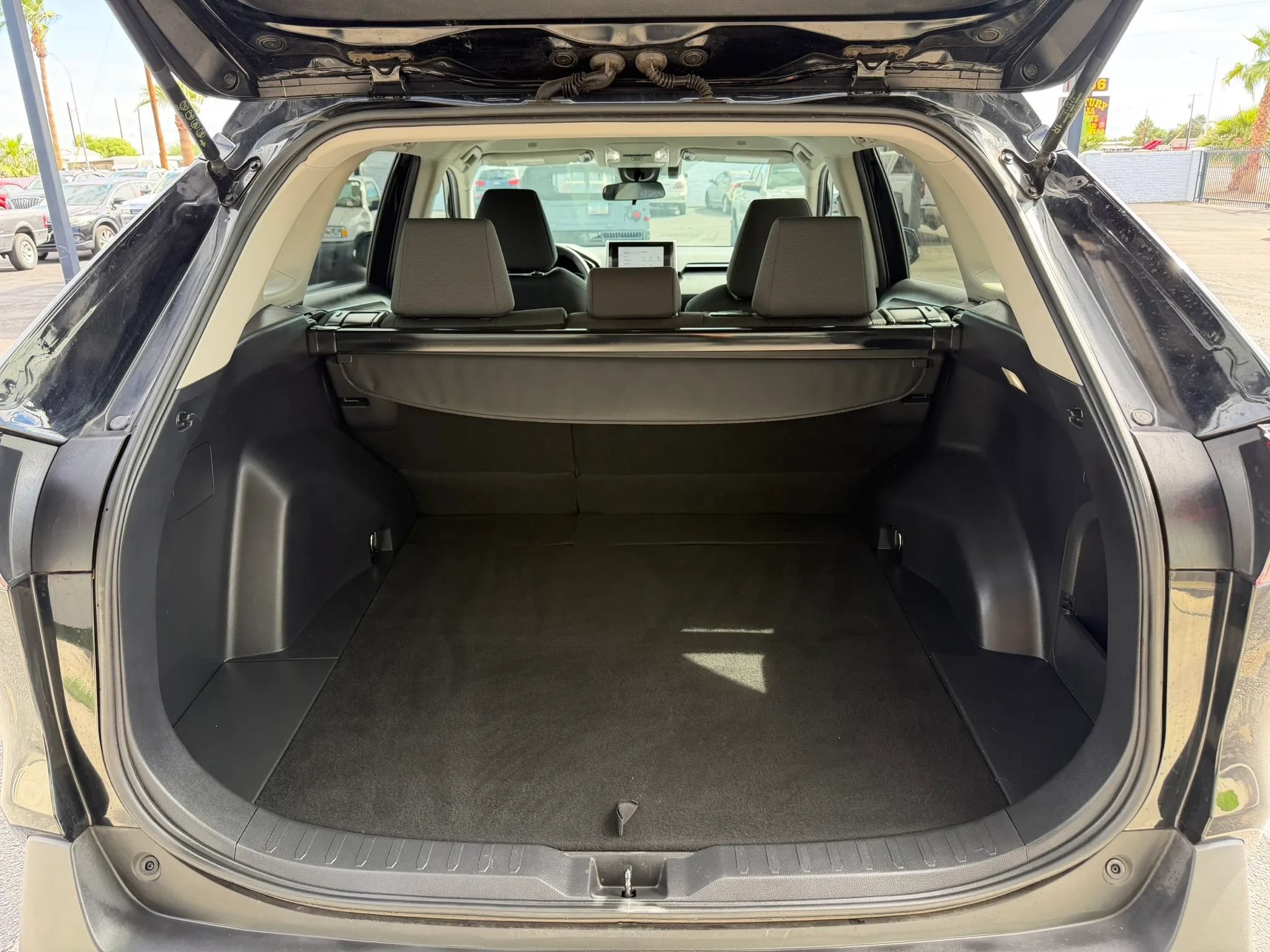 Used 2024 Toyota RAV4 XLE w/ Weather Package AWD/4WD image 9