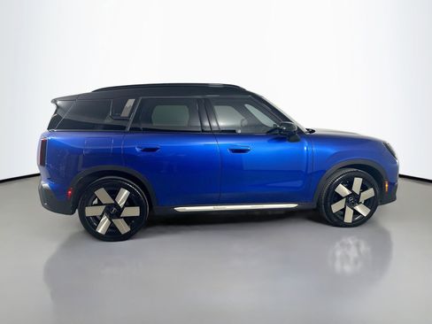 Certified 2025 MINI Cooper Countryman S w/ Comfort Package Max image 5