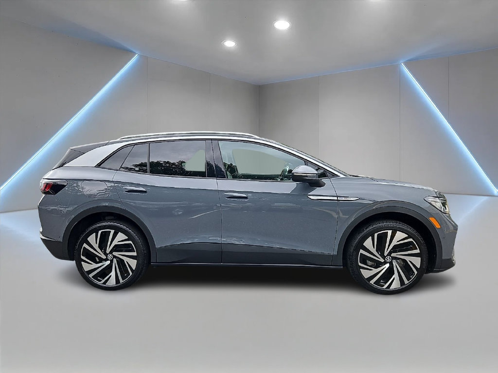 Certified 2025 Volkswagen ID.4 Pro S Plus AWD/4WD image 4