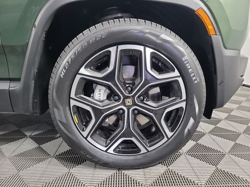 Used 2024 Rivian R1T Adventure AWD/4WD image 11