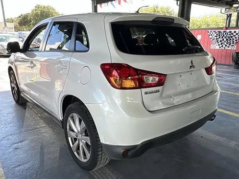 Used 2013 Mitsubishi Outlander Sport ES FWD image 2