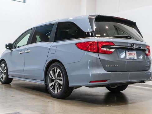 Used 2024 Honda Odyssey Touring image 7