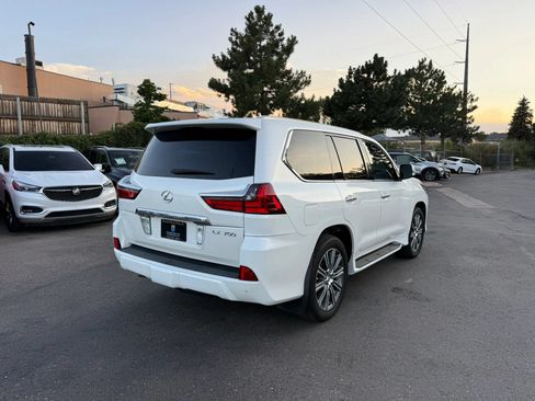 Used 2017 Lexus LX 570 4WD image 8