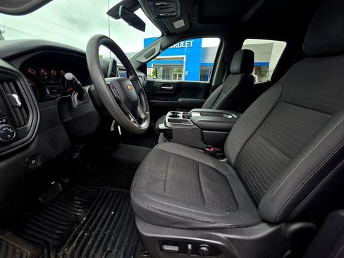 Used 2022 Chevrolet Silverado 1500 Custom AWD/4WD image 32