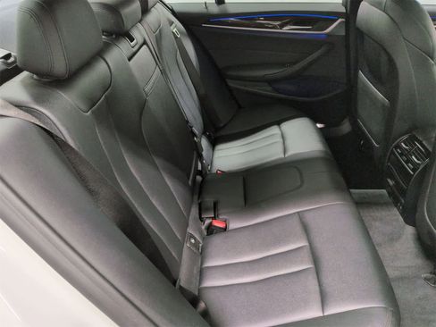 Used 2020 BMW 530i xDrive w/ Convenience Package image 22