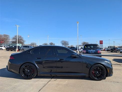 Used 2026 BMW M5 w/ Executive Package image 3