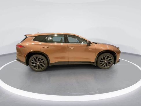 Certified 2025 Toyota Crown Signia Limited image 9