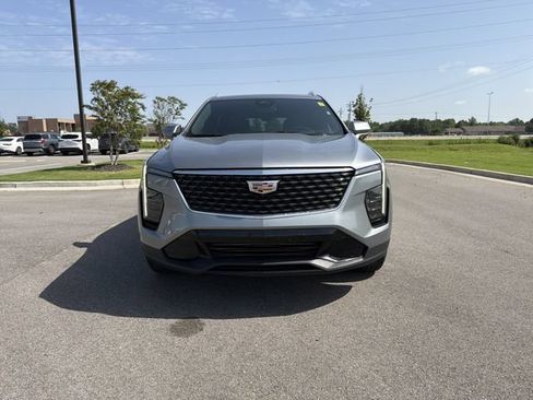 Used 2025 Cadillac XT4 Premium Luxury AWD/4WD image 8