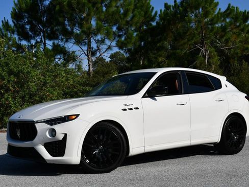 Used 2022 Maserati Levante Modena AWD/4WD image 26