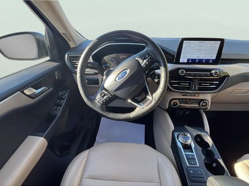 Used 2020 Ford Escape SEL image 11