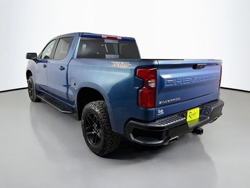 Used 2024 Chevrolet Silverado 1500 LT Trail Boss w/ Convenience Package II AWD/4WD image 8