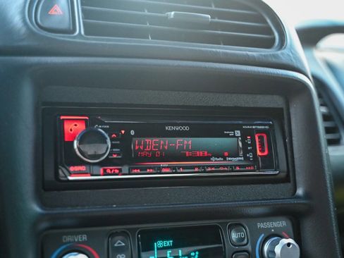 Used 2002 Chevrolet Corvette Z06 w/ Memory Pkg image 60