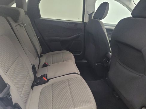 Used 2022 Ford Escape SE w/ SE Sport Appearance Package image 19