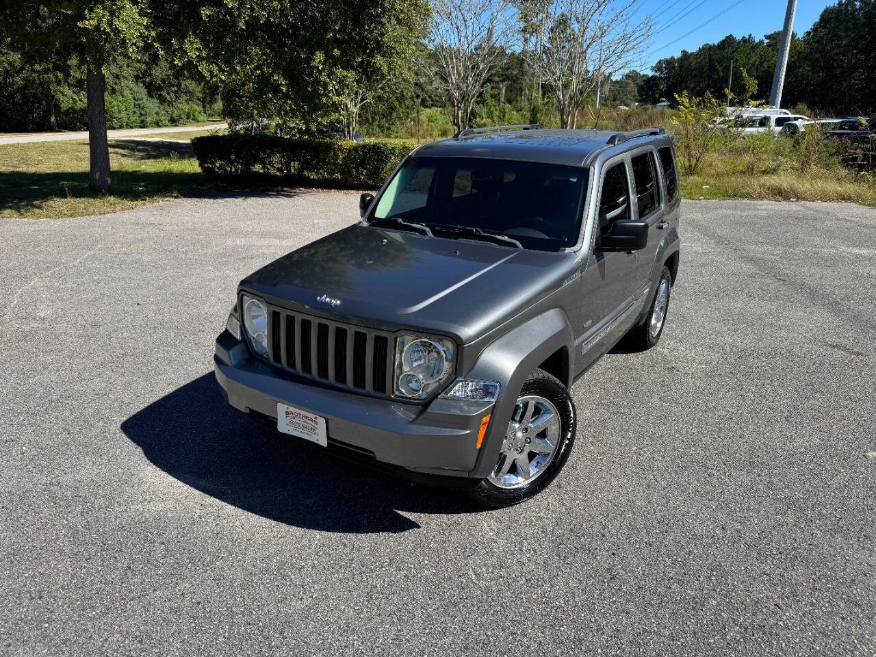 Used 2012 Jeep Liberty Sport AWD/4WD image 31