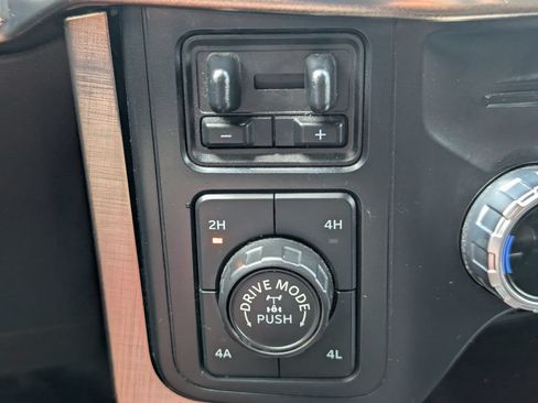 Used 2022 Ford F150 King Ranch w/ Equipment Group 601A High AWD/4WD image 19