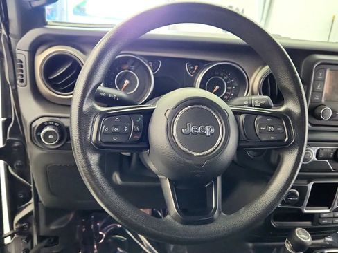 Used 2018 Jeep Wrangler Sport image 29