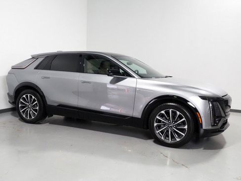 Used 2024 Cadillac Lyriq Sport w/ Nappa Leather Package AWD/4WD image 1