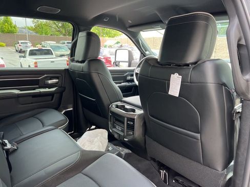 New 2025 RAM 2500 Laramie w/ Sport Appearance Package AWD/4WD image 29