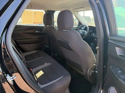 Used 2024 Chevrolet TrailBlazer LS image 30