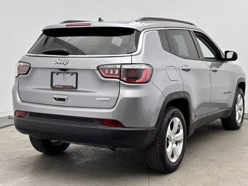 Used 2018 Jeep Compass Latitude FWD image 7