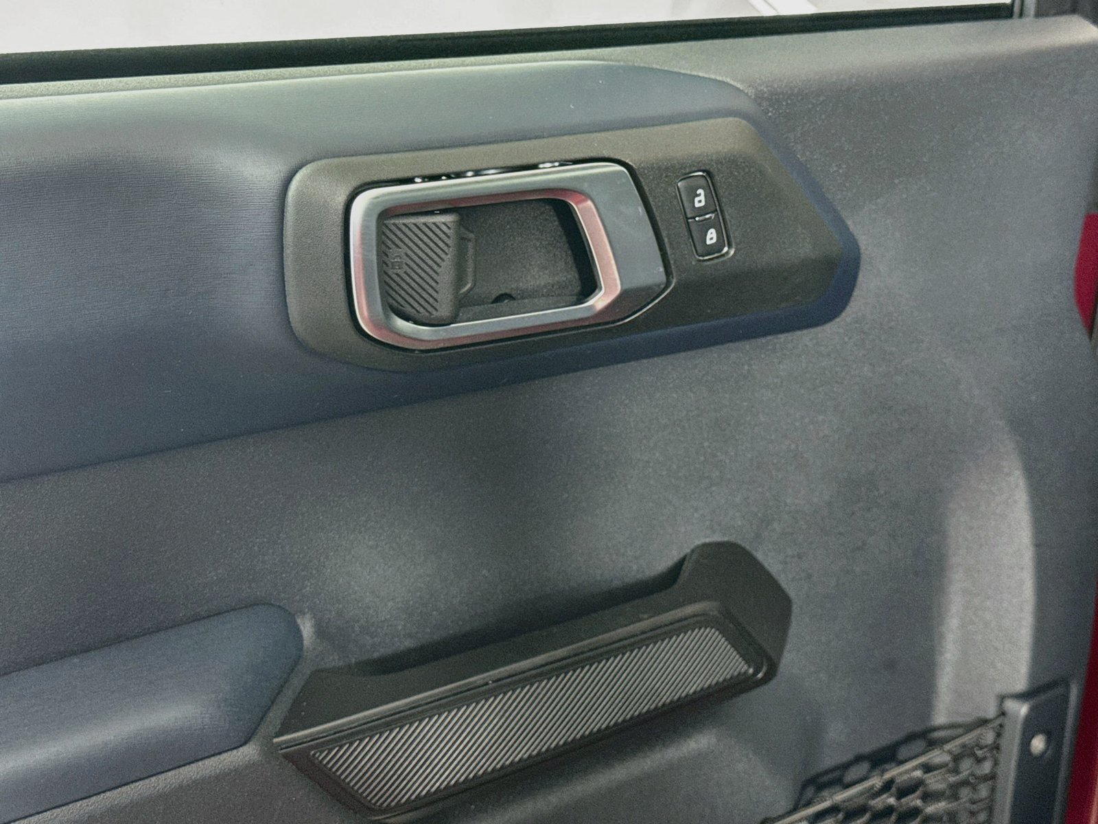 Used 2025 Ford Bronco Heritage Edition AWD/4WD image 11