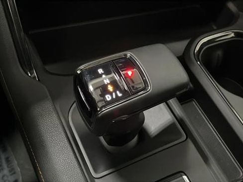 Used 2024 GMC Sierra 1500 AT4 w/ AT4 Premium Package image 19