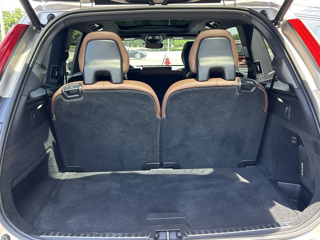 Used 2023 Volvo XC90 B6 Plus AWD/4WD image 28