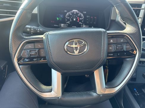 Used 2024 Toyota Tundra Limited image 17