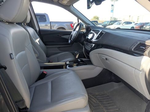 Used 2018 Honda Ridgeline RTL-E image 35