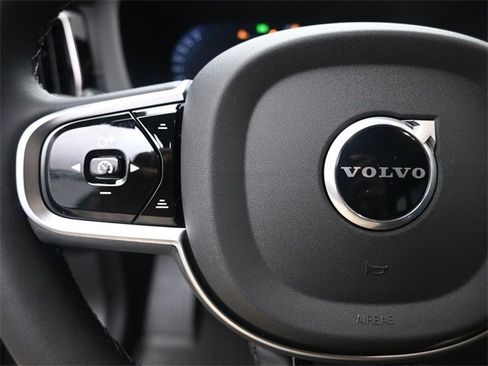 New 2026 Volvo XC60 B5 Ultra w/ Protection Package Premier image 15