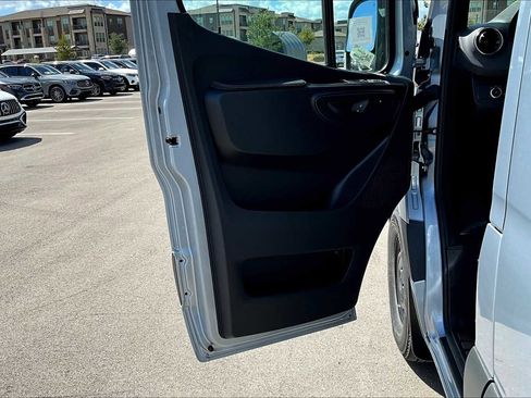 New 2025 Mercedes-Benz Sprinter 2500 image 10