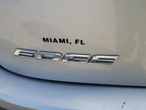 Used 2018 Ford Edge SEL image 5