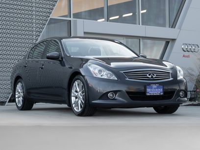 Used 2011 INFINITI G37 Journey w/ Premium Pkg