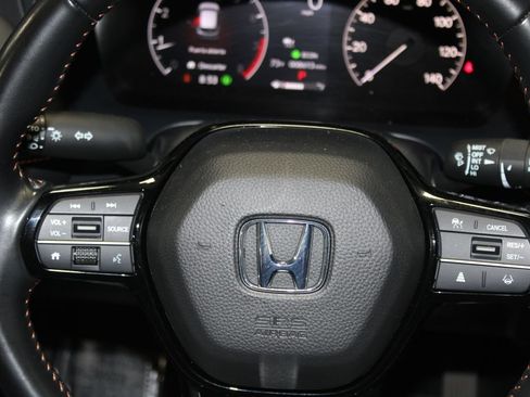 Used 2025 Honda HR-V Sport image 12