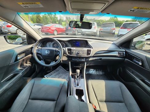 Used 2016 Honda Accord LX image 8