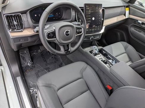 New 2026 Volvo XC90 B5 Plus w/ Protection Package AWD/4WD image 3