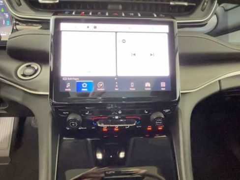 Used 2024 Jeep Grand Cherokee Limited 4xe AWD/4WD image 30