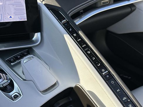 Used 2025 Chevrolet Corvette E-Ray image 32